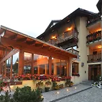 Üdülőközpont Magnat 2*